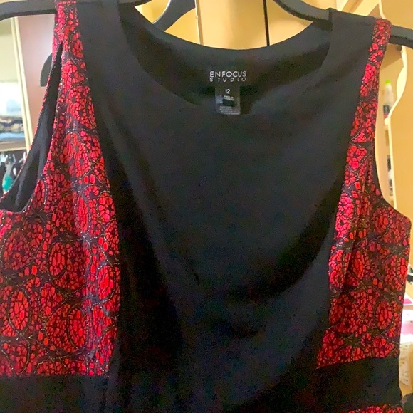 Ladies short dress - Picture 2 of 3